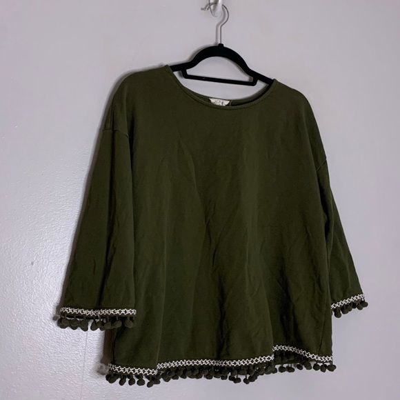 LOFT Lounge wear hunter Green Pom Pom Bell Sleeve Sweatshirt medium women’s boho - Picture 6 of 6